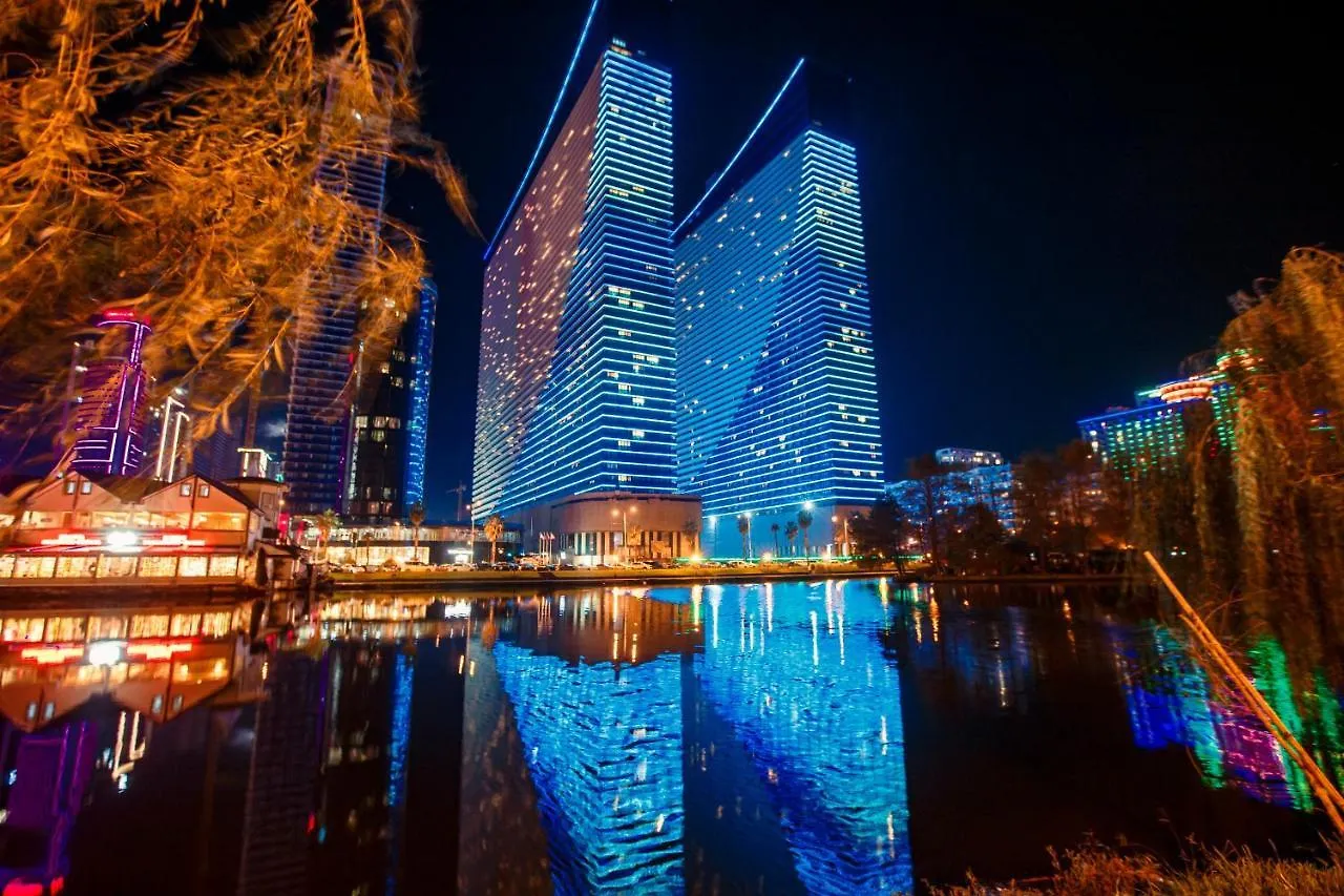 Orbi City Luxury Suite Батуми 5*,